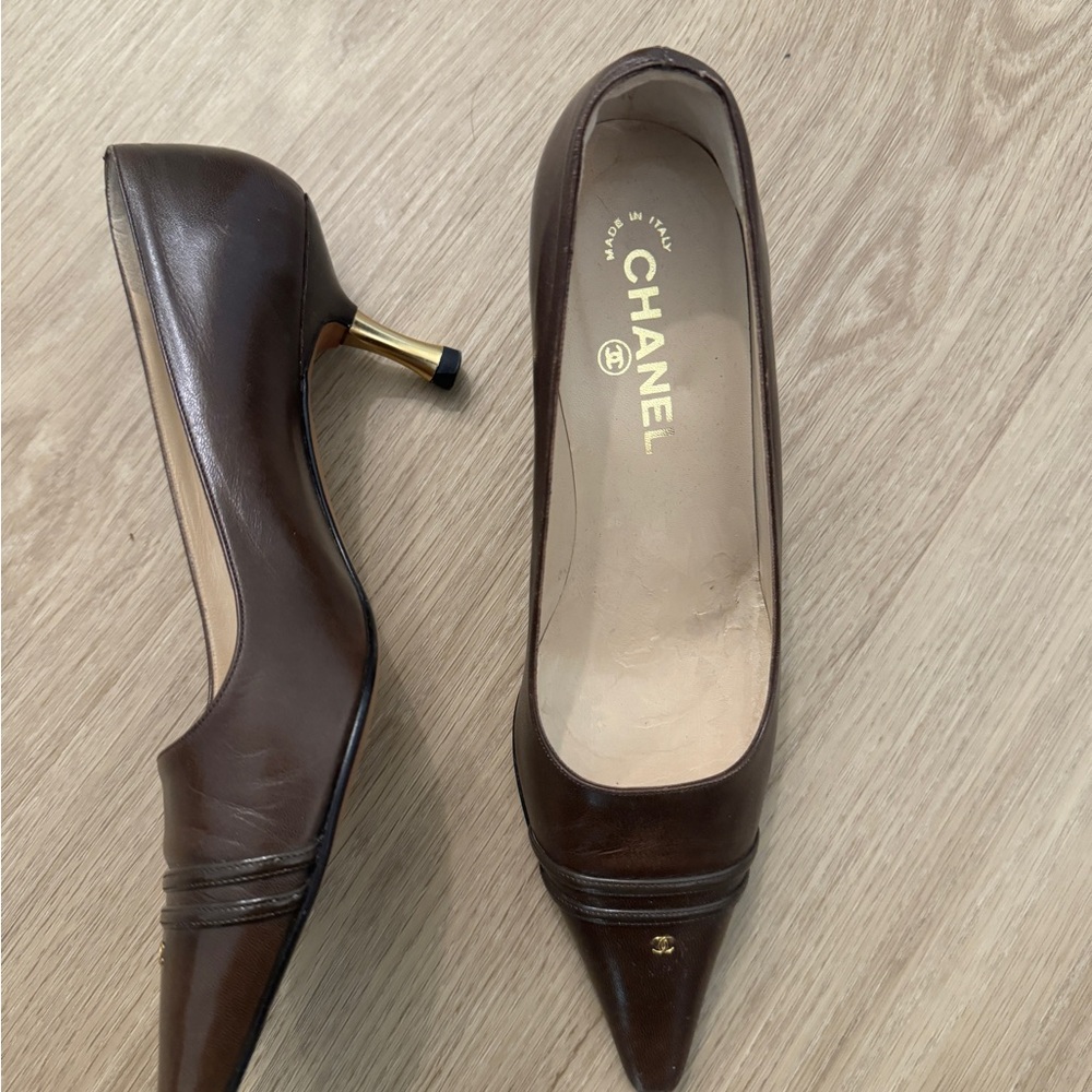 Vintage Chanel Pointed Heels - Picture 6 of 7